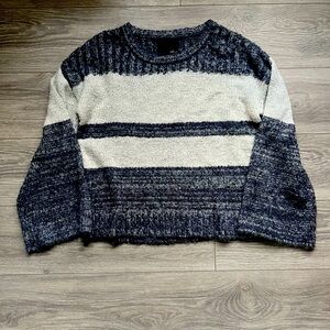 Fate by LFD Navy Heather Cream Striped Wide Sleeve Sweater Size L Comfy Cozy